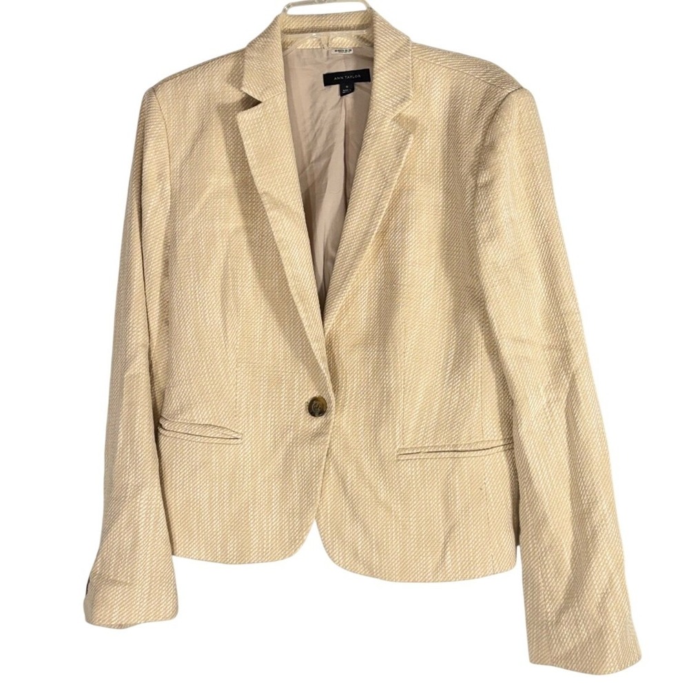 Ann Taylor Light Beige/ Cream Tailored‎ One-Button size 12  Cropped Blazer